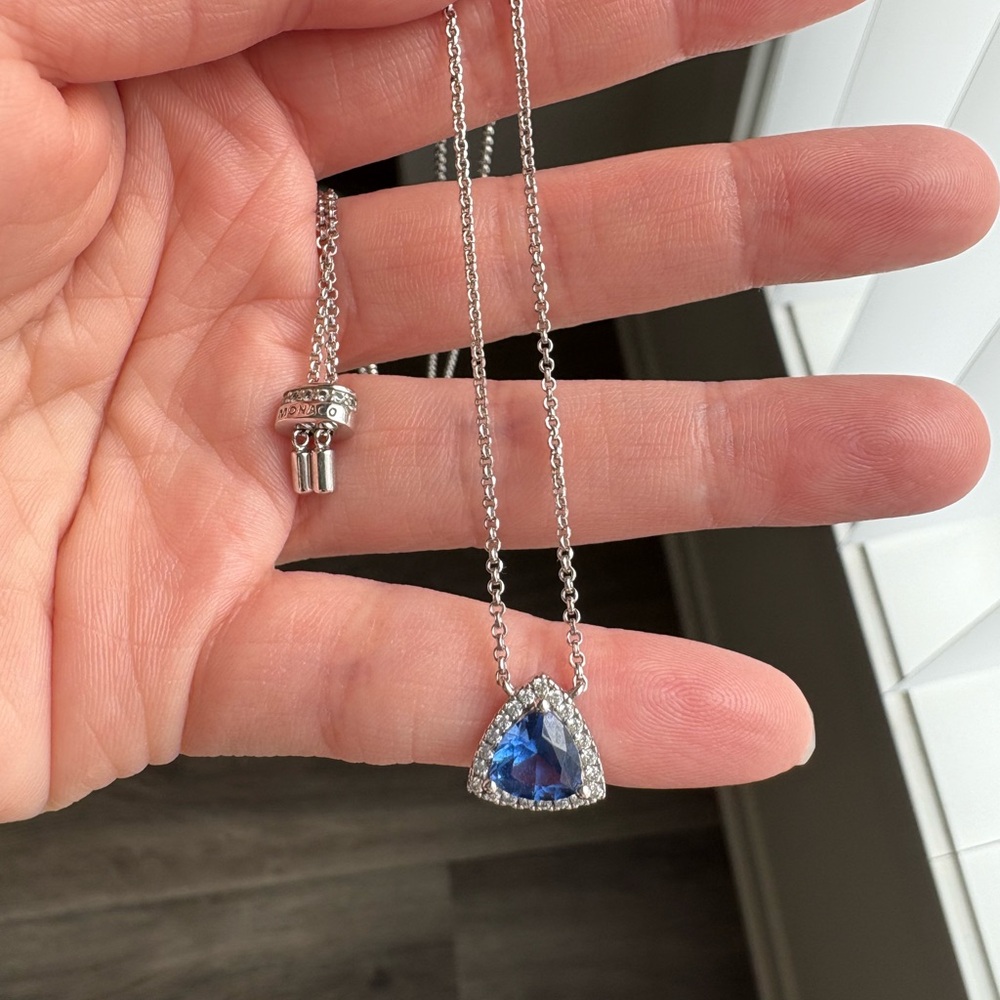 APM Monaco Elegant Blue Pendant Necklace